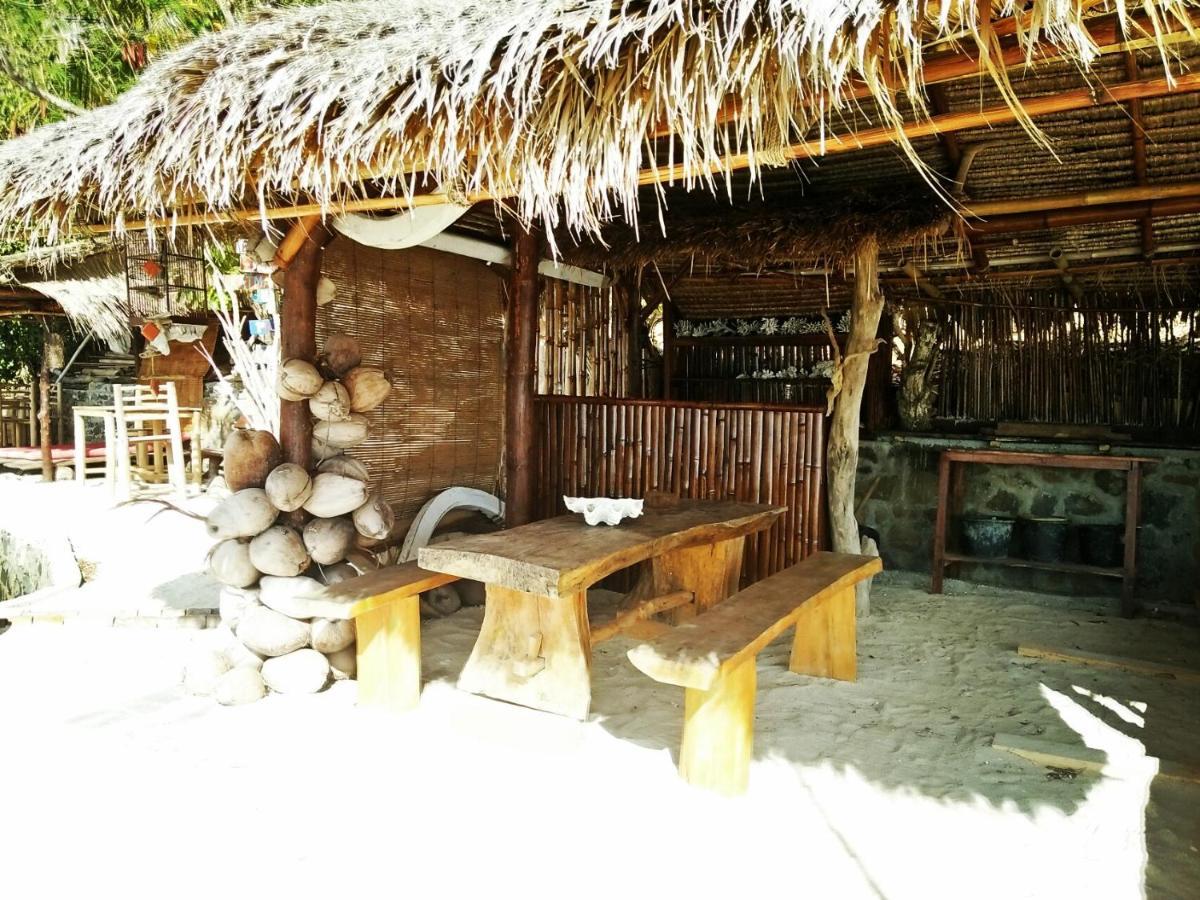 Отель Tanjungan Gili Gede Экстерьер фото
