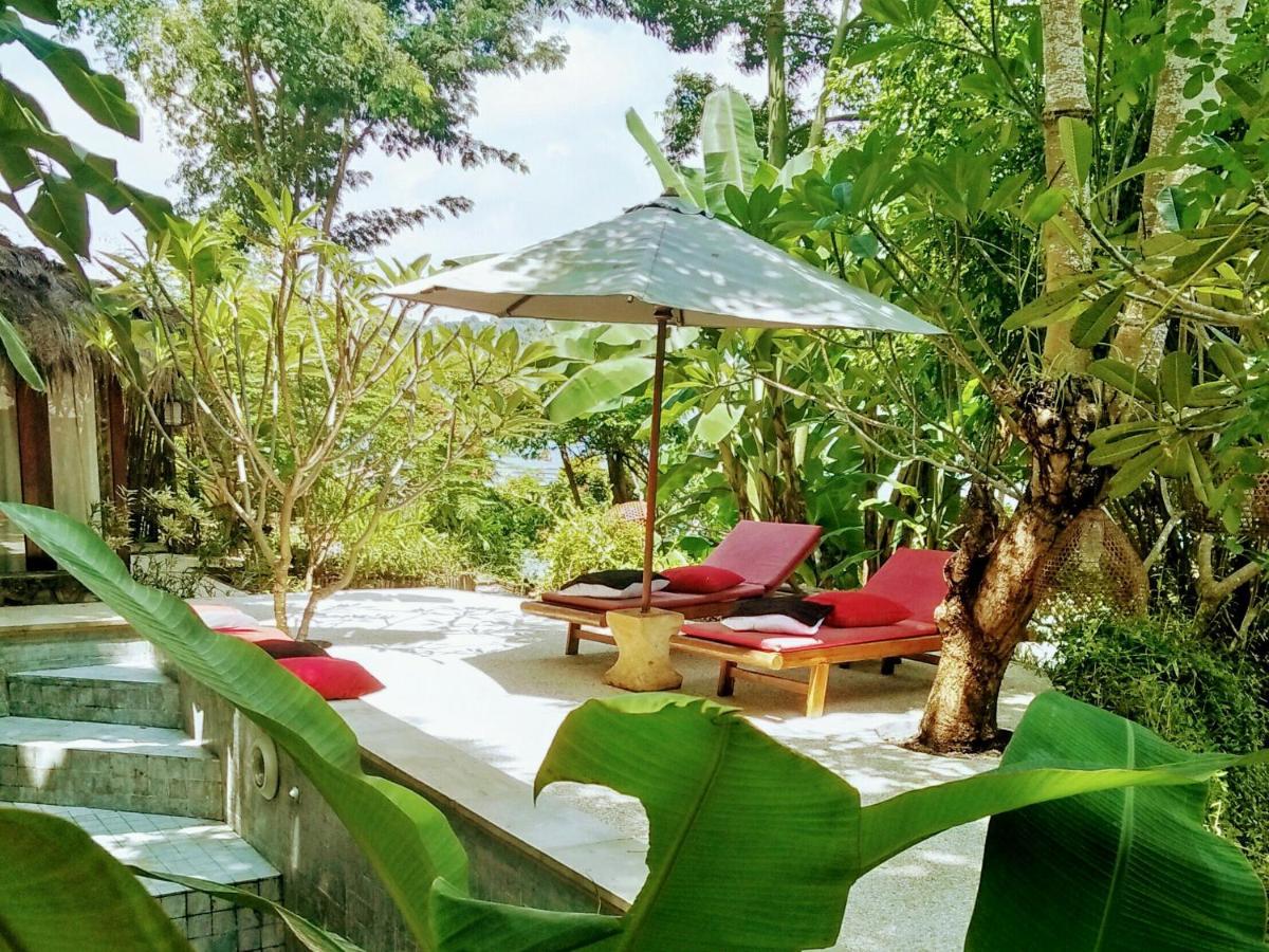 Отель Tanjungan Gili Gede Экстерьер фото