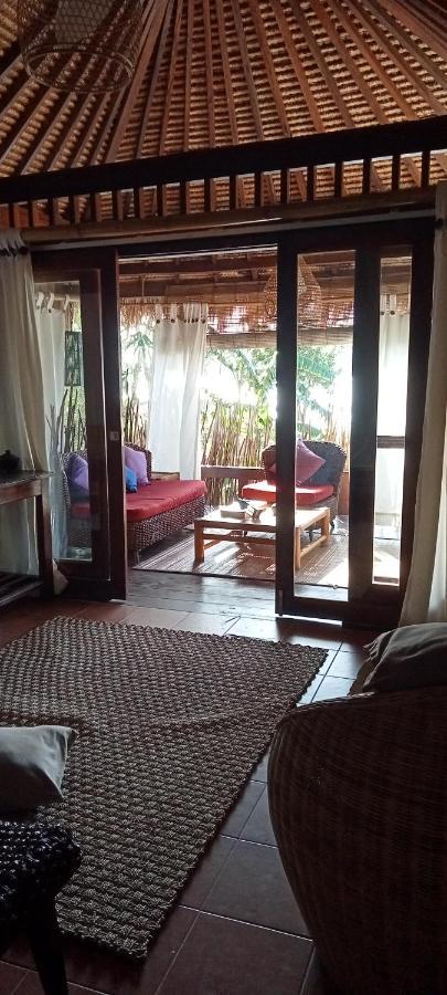 Отель Tanjungan Gili Gede Экстерьер фото