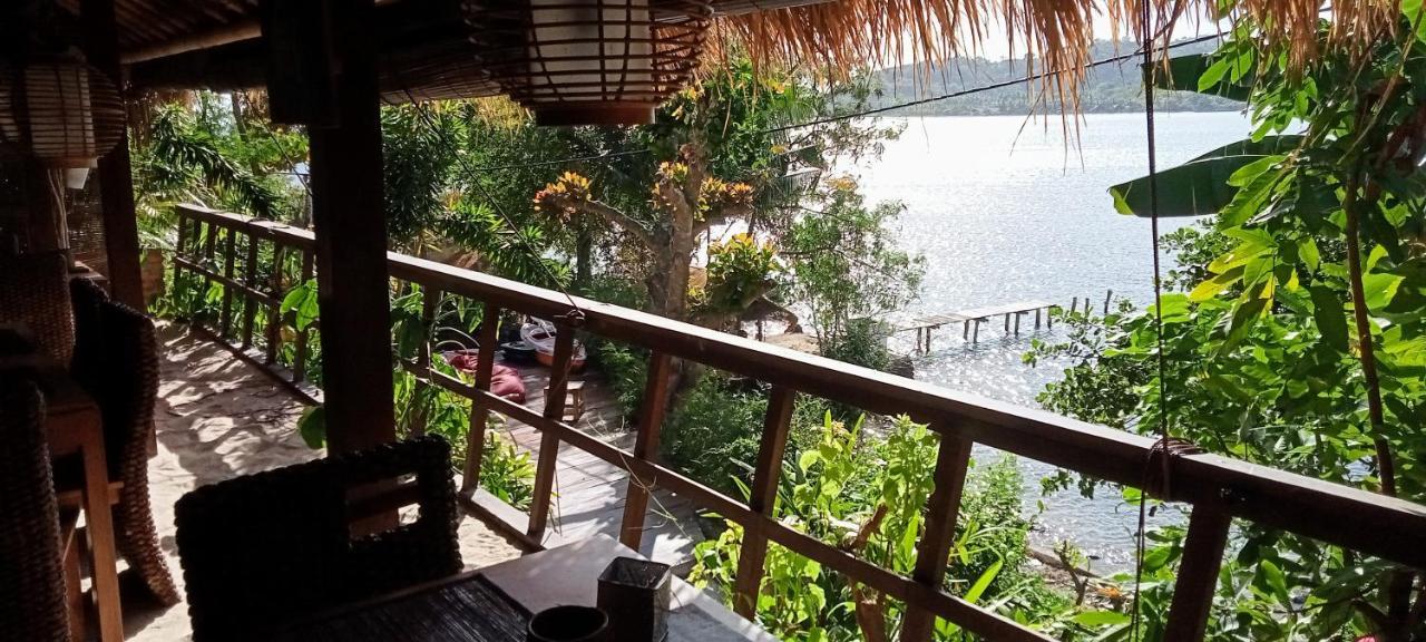 Отель Tanjungan Gili Gede Экстерьер фото