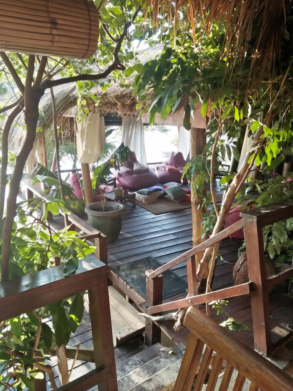 Отель Tanjungan Gili Gede Экстерьер фото