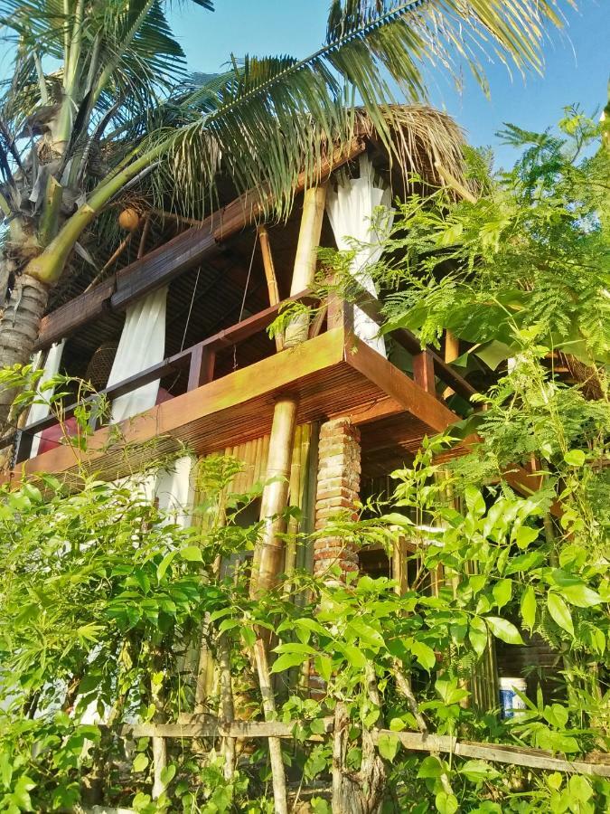Отель Tanjungan Gili Gede Экстерьер фото